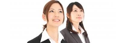 ビジネススーツの女性